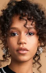 Тейлор Расселл